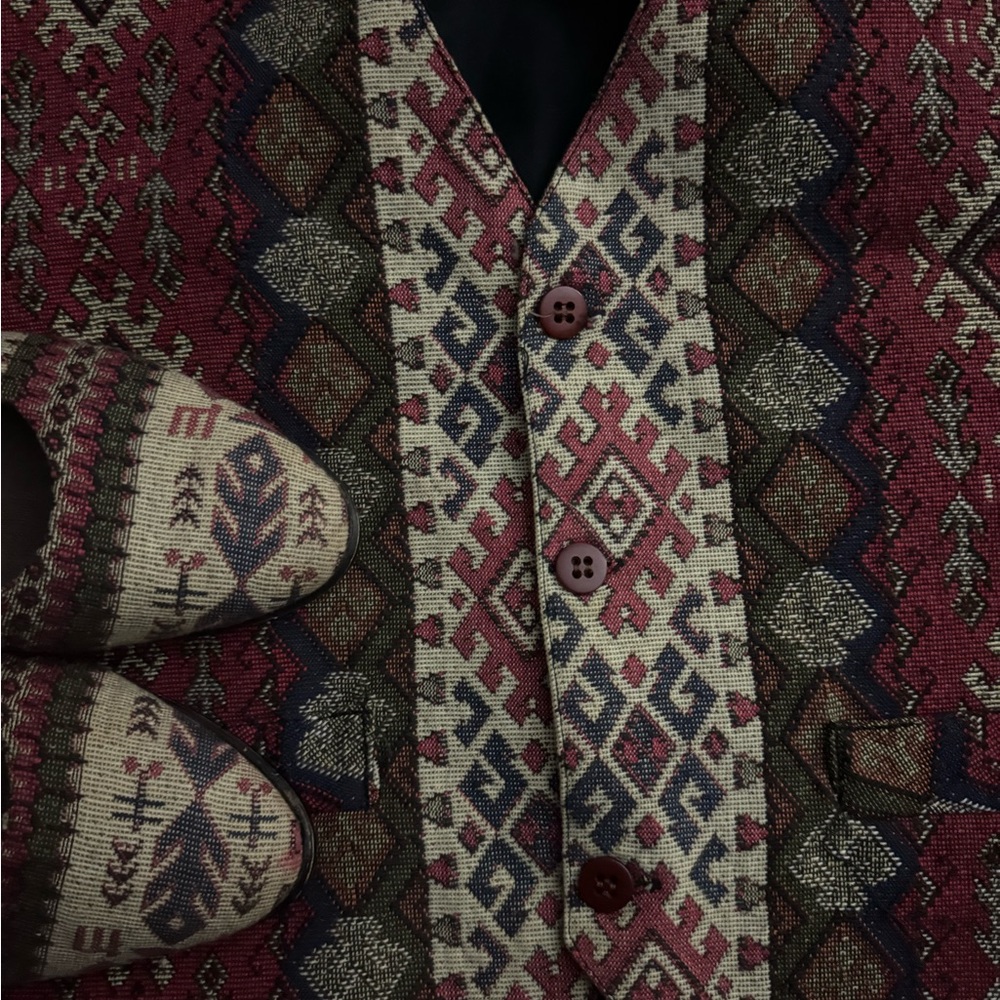 Turkish tapestry vest size M and shoes size 39 (9)
